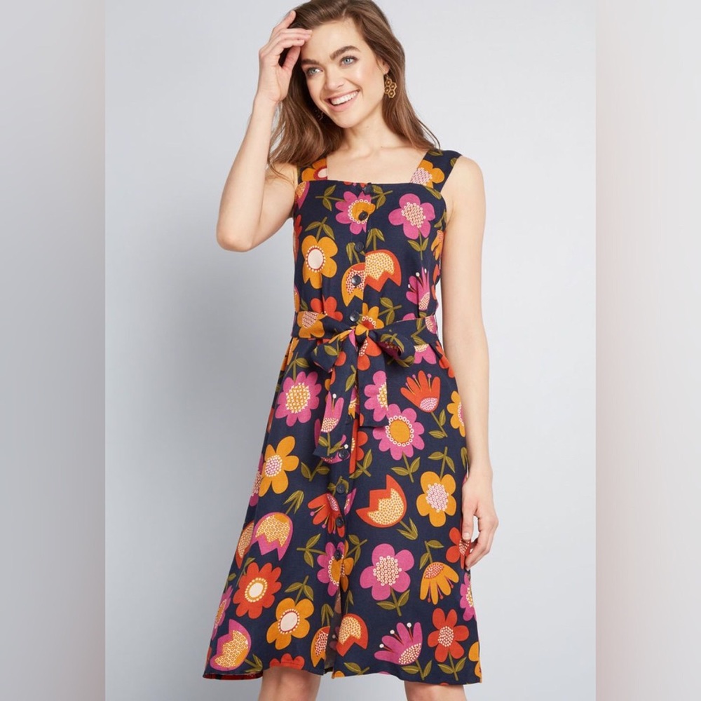 Embracing Buttons Linen Dress